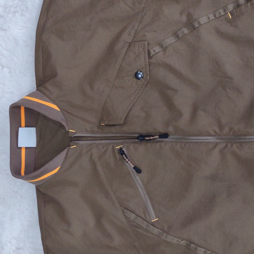 GYMSHARK JACKET. - Picture 6 of 17